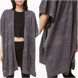 Lululemon Find Your Light Wrap - Heathered Moonwalk OS